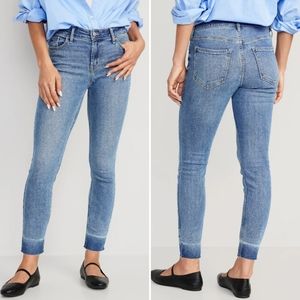 Old Navy Mid Rise Rockstar Super Skinny Jeans Raw Hem